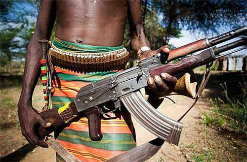 《光荣使命：使命行动》突击步枪AK47怎么样？AK47性能分析